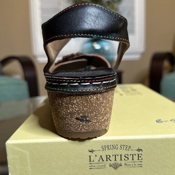 L'artiste By Spring Step Cuteness Sandals
Women's‎ 7.5-8 /38 Black Multicolor - Picture 7 of 7
